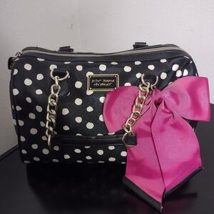 🩷🩷🎉Betsey Johnson Poka Dot Bag with pink bow🩷🩷🎉